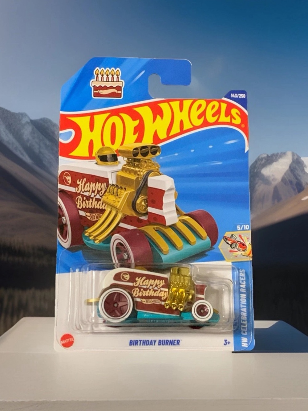 🆕 Treasure Hunt Hot Wheels Birthday Burner Cake – White, Gold, Teal & Maroon